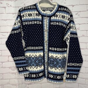 NWT‎ Natural Style Wool Beautiful Winter Blue Cardigan